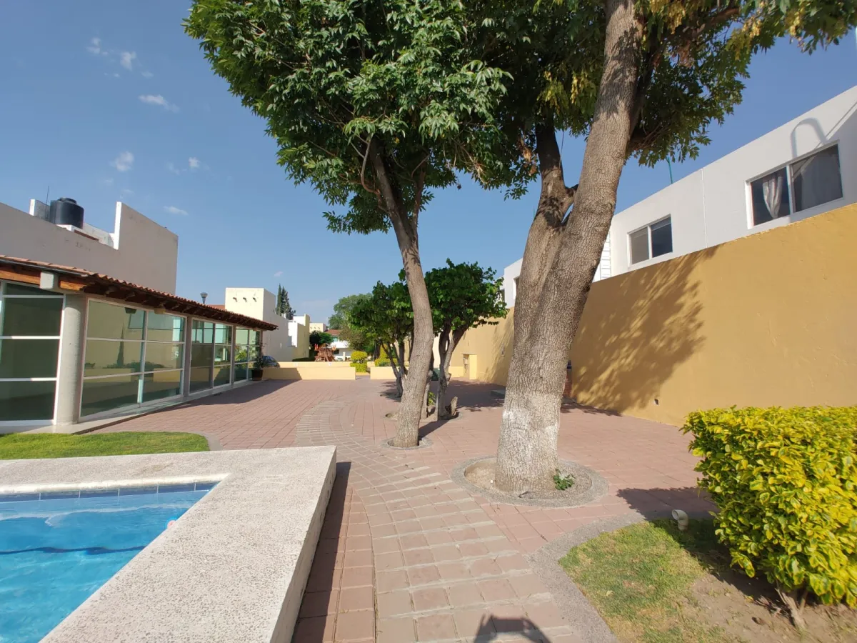 Casa en Renta - Quintas del Bosque, Querétaro