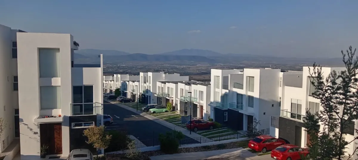Casa en Renta - Zibatá, Querétaro